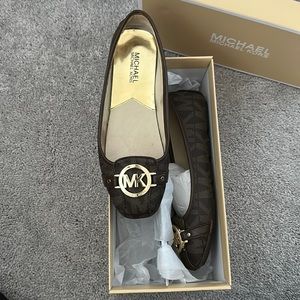 MK Fulton moccasin flats
